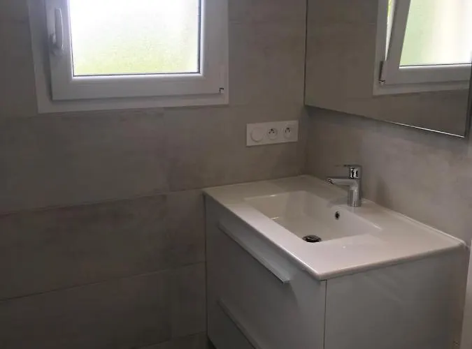 A 20 Min Du Puy Du Fou *